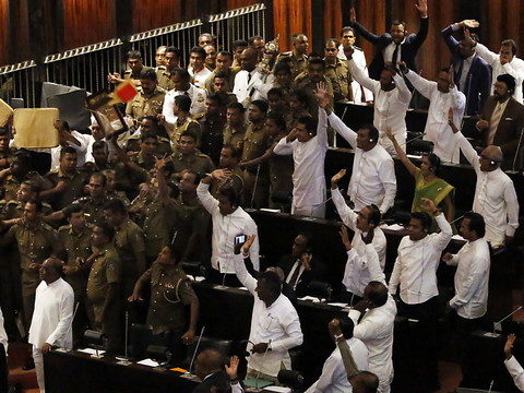 La session parlementaire tourne court au Sri Lanka