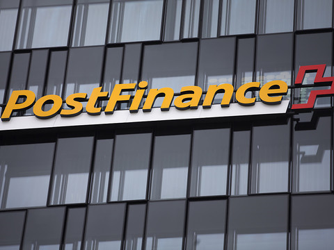 Postfinance, Raiffeisen et ZKB soumises à de nouvelles exigences