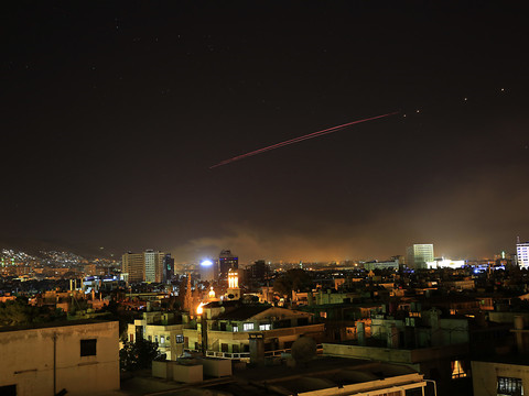 Syrie: raids israéliens près de Damas et dans le sud, selon une ONG