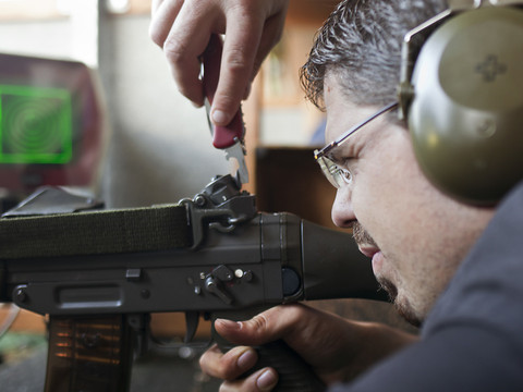 Le Conseil fédéral détaille les futures obligations des tireurs