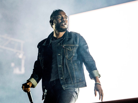 Grammys: Kendrick Lamar nommé 8 fois, en tête devant Drake