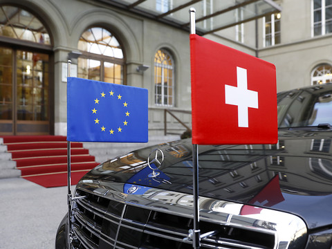 Bruxelles prête à prolonger l'équivalence boursière de six mois