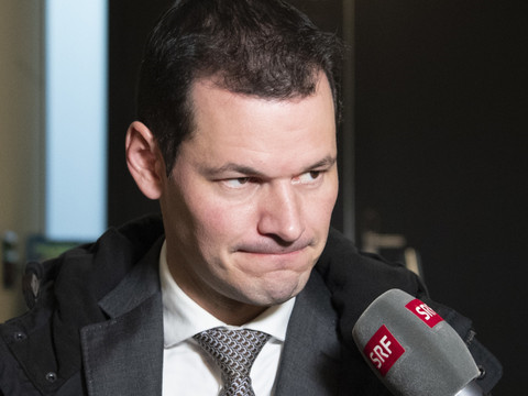 Le facilitateur du voyage de Maudet surpris d'être prévenu
