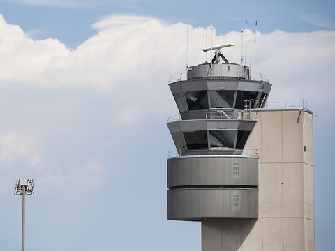 Aiguilleur du ciel condamné à des jours-amende avec sursis