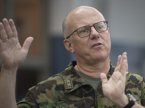 Le chef de l'armée suisse s'attend à plus d'objectivité avec Amherd