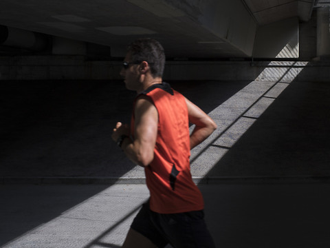 Une activité sportive modérée le soir ne nuit pas au sommeil