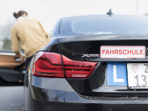 Les jeunes pourront passer le permis d'élève conducteur dès 17 ans