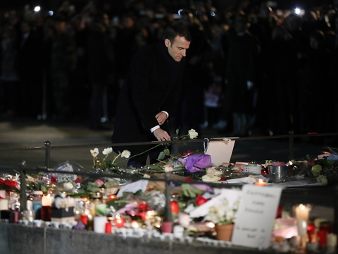 Strasbourg recommence à vivre après la mort du tireur