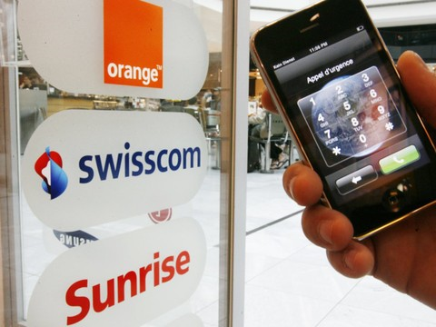 Les contrats de vente agacent les Suisses