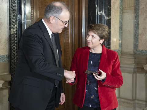 Les clés du DFJP, du DEFR et du DDPS changent de mains