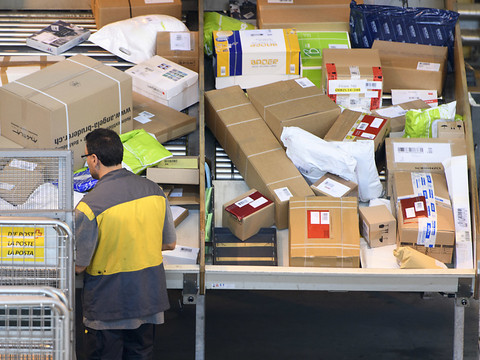 La Poste a acheminé 25 millions de colis depuis le Black Friday