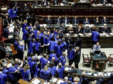 Le budget italien approuvé par un vote de confiance des députés