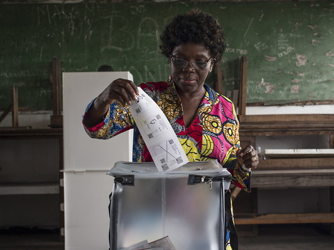 Scrutin sous tension en RDC pour désigner un nouveau président