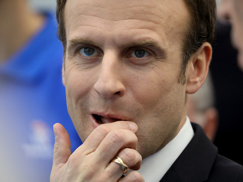 Après Trump, désistement d'Emmanuel Macron