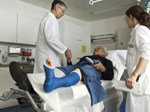 Berlin veut récupérer les médecins allemands venus en Suisse