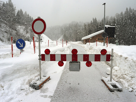 Deux pisteurs tués par des explosifs de déclenchement d'avalanches