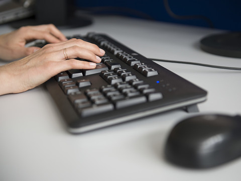 Cas présumés de pédopornographie transmis par le FBI en hausse