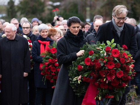 Une gauche morose commémore Rosa Luxemburg, tuée il y a 100 ans