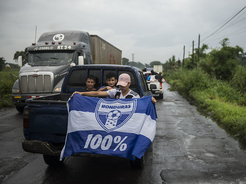 Une nouvelle caravane de migrants se forme au Honduras