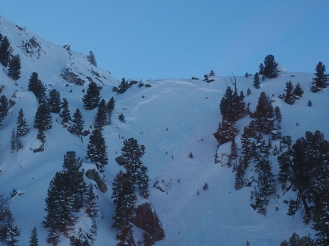 Le danger d'avalanche passe du niveau 5 à 4, mais subsiste
