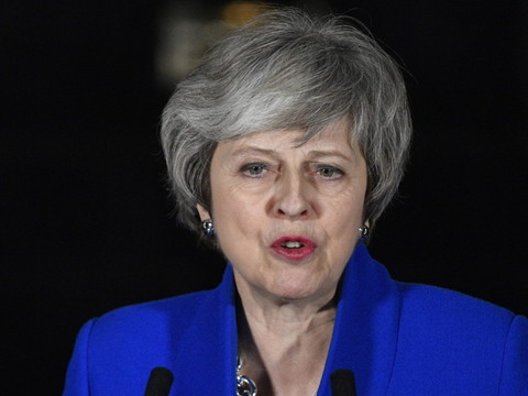 Theresa May annule sa participation au Forum de Davos