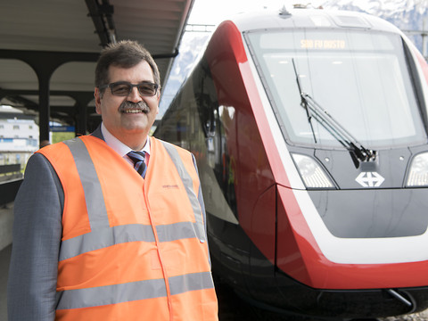 Bombardier défend son nouveau train à deux étages 