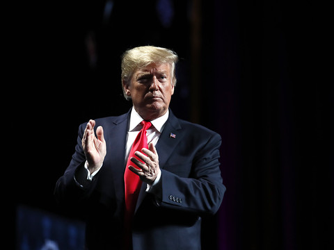 Trump face à une nouvelle accusation grave, que dément son avocat