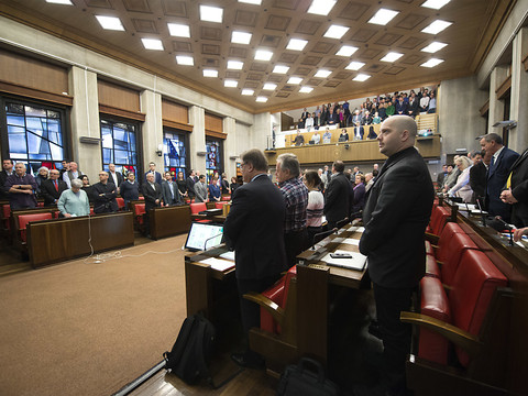 Les interdictions de la nouvelle loi sur la laïcité divisent