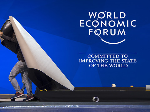 Derniers préparatifs avant l'ouverture du Forum de Davos