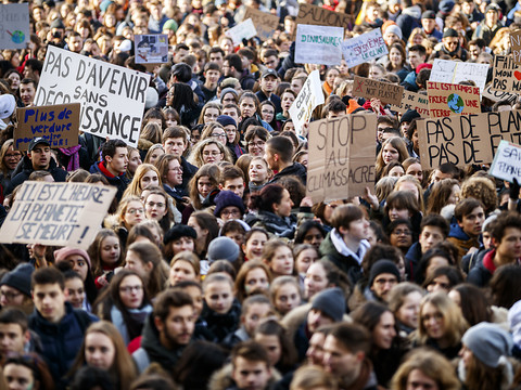 Les députés soutiennent les revendications des jeunes sur le climat