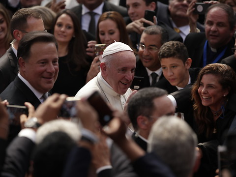 Le pape appelle à éviter d'