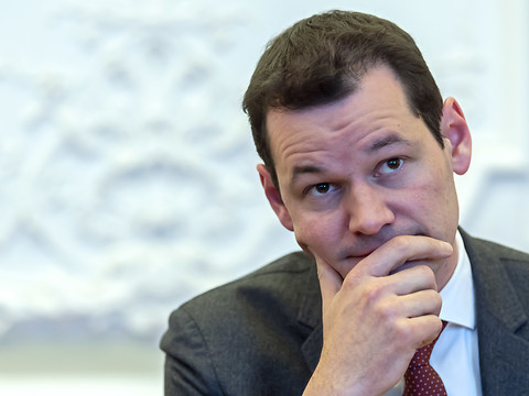 Le Grand Conseil genevois demande la démission de Pierre Maudet