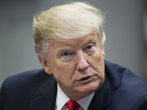 Trump cède sur son mur pour sortir du plus long 