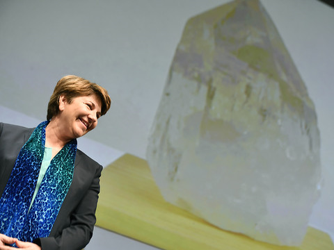 Passage de témoin entre Doris Leuthard et Viola Amherd à Zurich