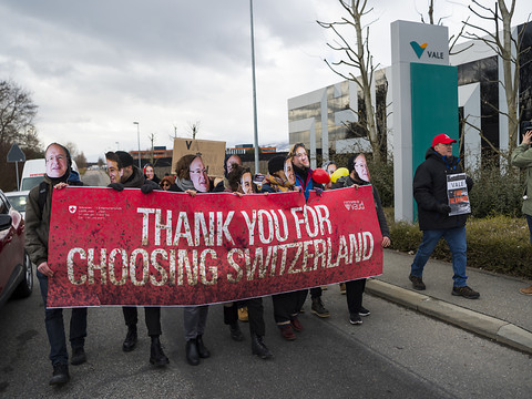 Une catastrophe au Brésil, une action devant le siège vaudois