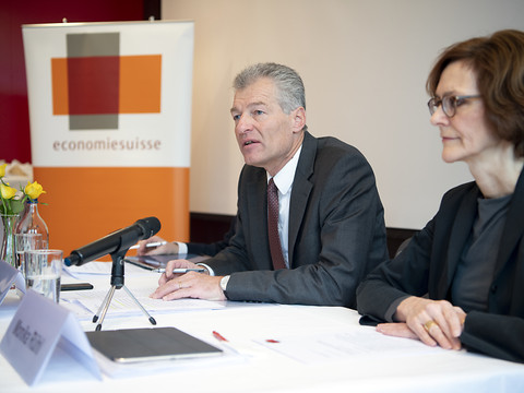 Economiesuisse fait campagne en faveur de l'accord cadre