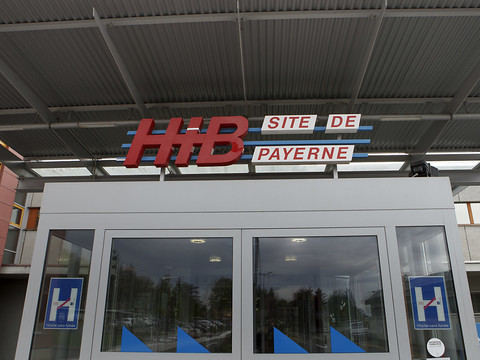 Le HIB fait face à un afflux massif de patients