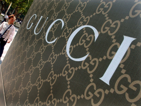 Le gouvernement devra s'expliquer dans le cadre de l'affaire Gucci