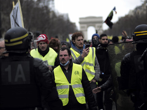 Des milliers de 