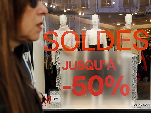 Les prix à la consommation reculent légèrement en janvier
