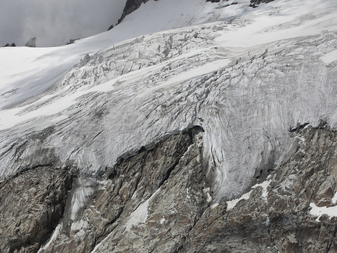 Le volume des glaciers surestimé au niveau mondial