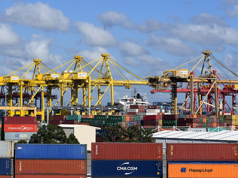 DSV relève son offre sur Panalpina