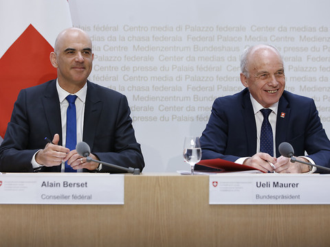 AVS et fiscalité: une solution équilibrée à deux problèmes urgents