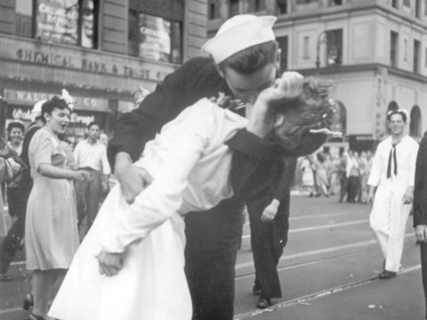 Mort du marin auteur du baiser de Times Square en 1945