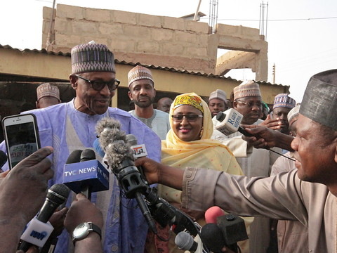 Seize morts à la mi-journée dans des violences électorales au Nigeria