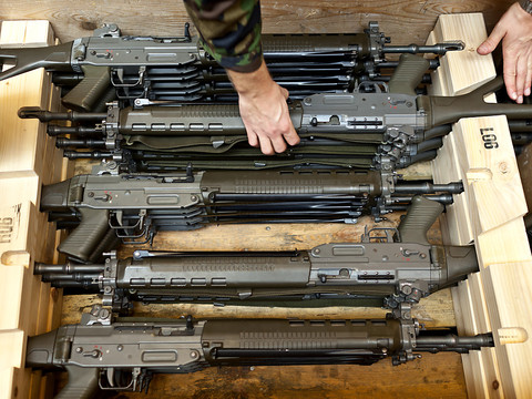 Un non à la loi sur les armes pourrait coûter des milliards