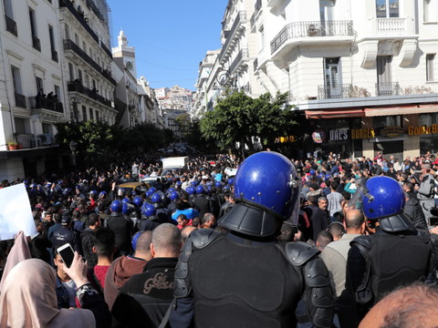 Nouvelle manifestation à Alger contre un 5e mandat de Bouteflika
