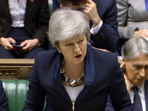 May laissera au Parlement le choix de reporter le Brexit