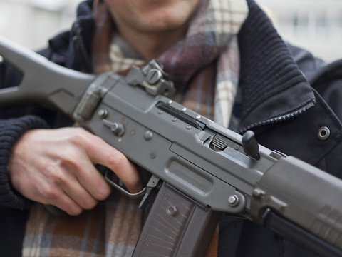 Oui socialiste à la loi sur les armes soumise au peuple le 19 mai