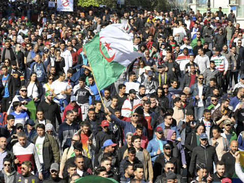 Abdelaziz Bouteflika limoge son directeur de campagne
